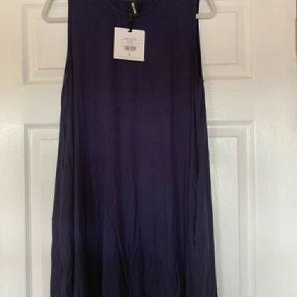 AGNES & Dora Swing Tunic Tank Navy Blue Sleeveless - Picture 2 of 2
